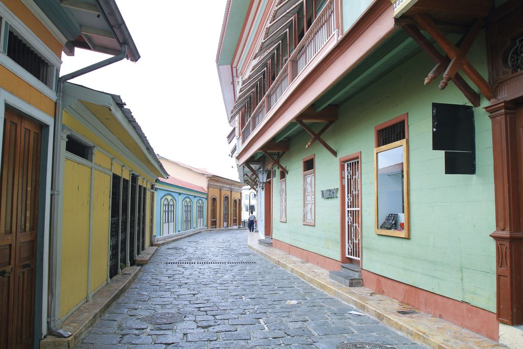 Camino del Pacífico Caminos Andinos Ecuador